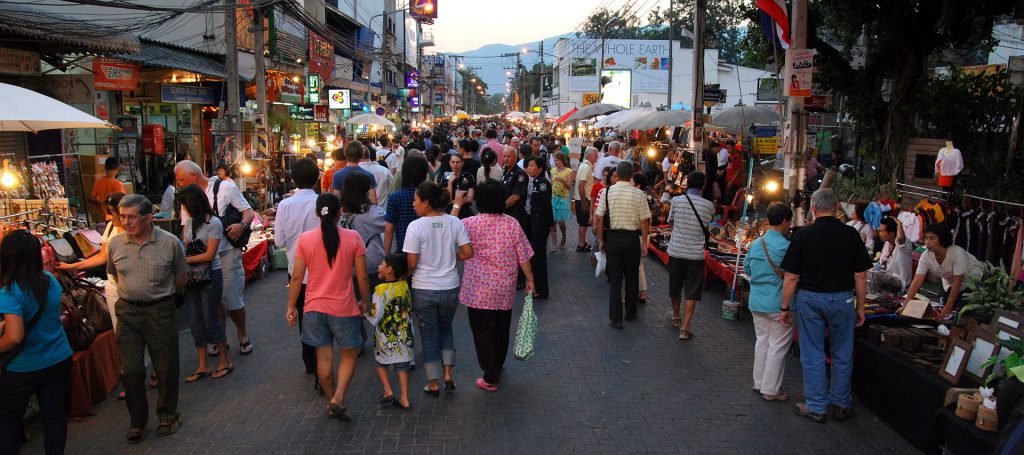 sunday walking street chiang mai